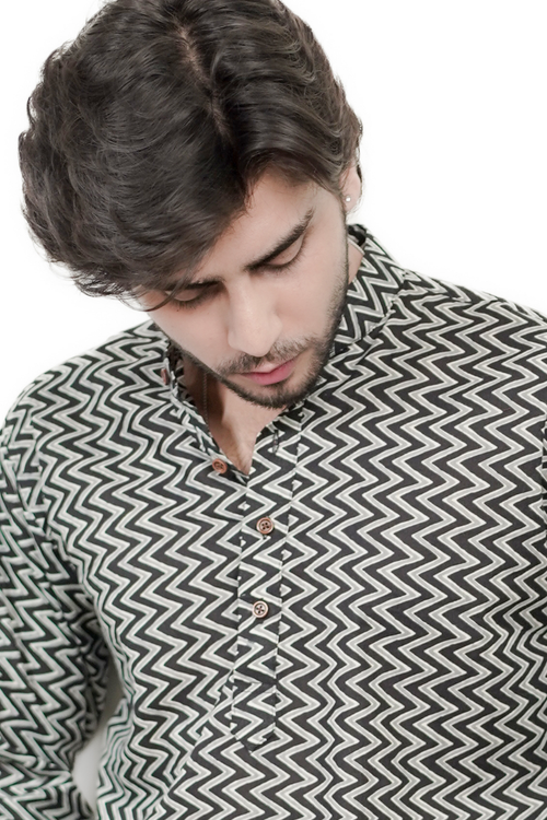 Men’s Black & Grey Chevron Printed Short Kurta Shirt