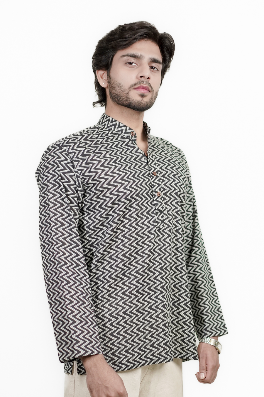 Men’s Black & Grey Chevron Printed Short Kurta Shirt