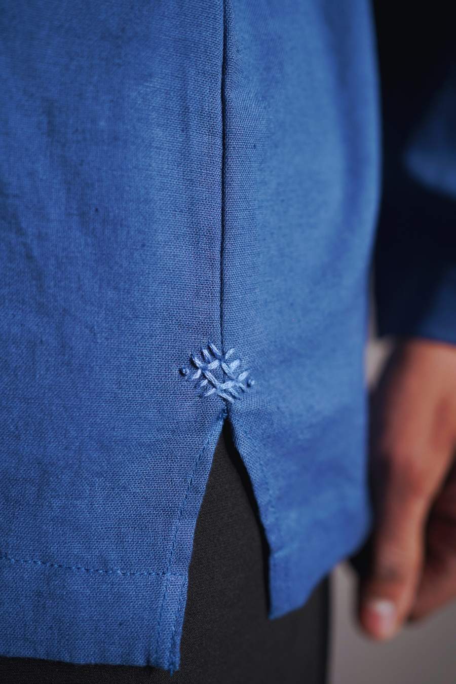 Men’s Blue Embroidered Linen Short Kurta Shirt